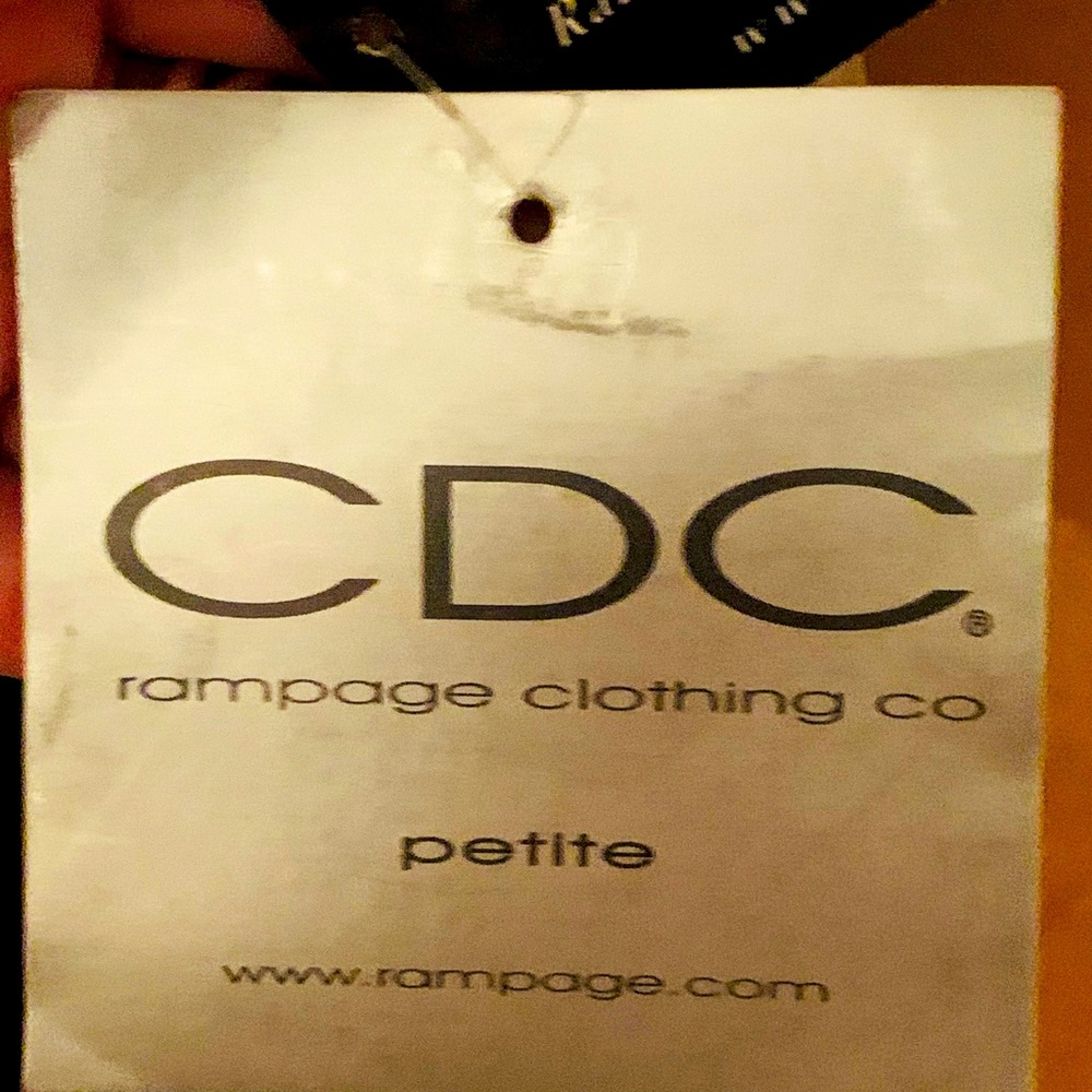 NWT CDC Black and Shades of Red size Petite 8 dress - Picture 4 of 4